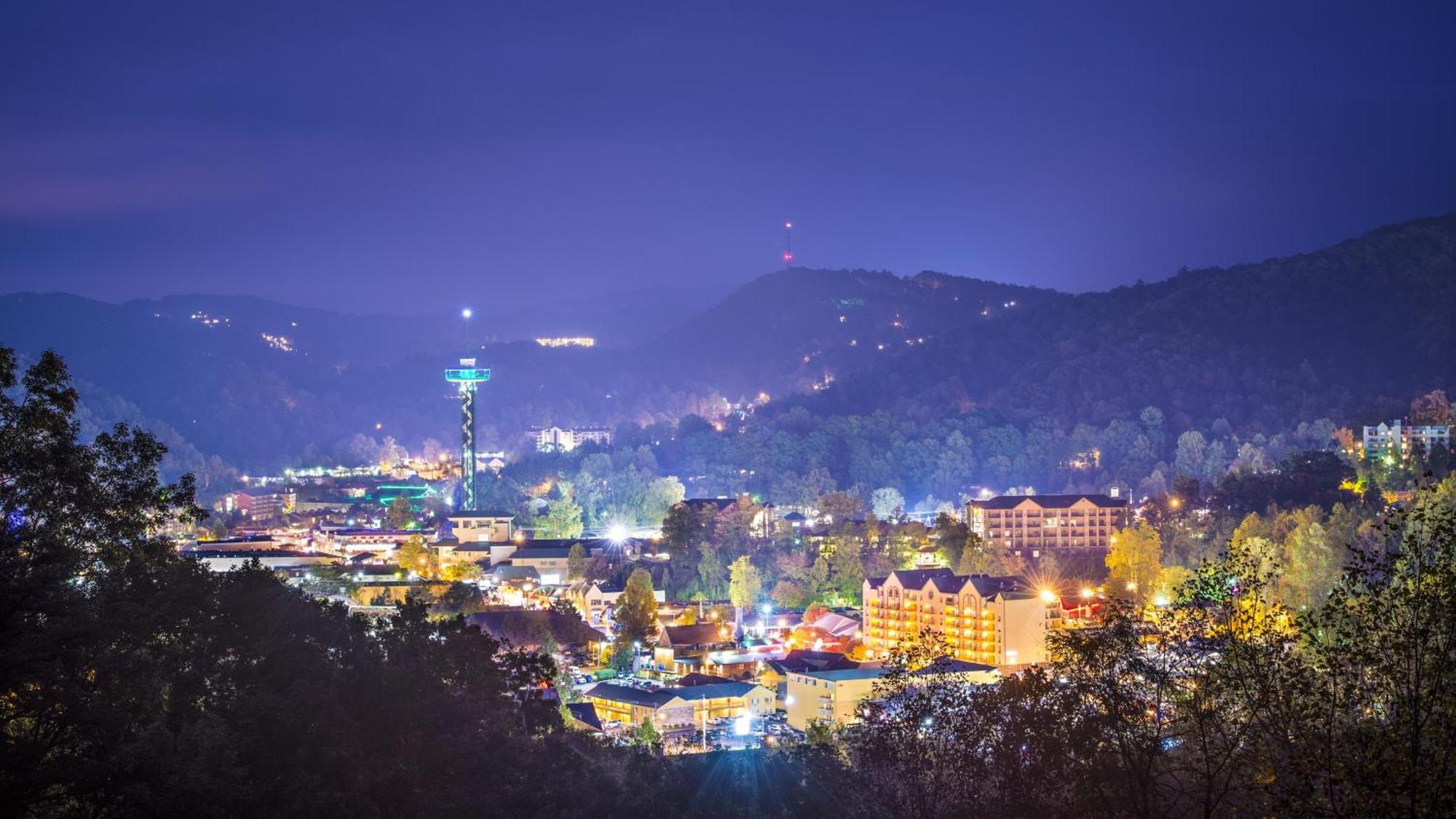 The Nuthouse Ii, Pool Table, Wifi, 1089 Free Tickets Each Paid Day, Dollywood And More Sevierville Bagian luar foto